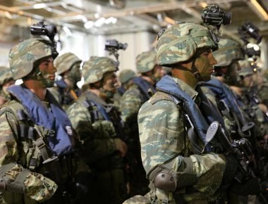 Εντυπωσιακές φωτογραφίες από την άσκηση «ΜΕΓΑΣ ΑΛΕΞΑΝΔΡΟΣ» του Γ' ΣΣ